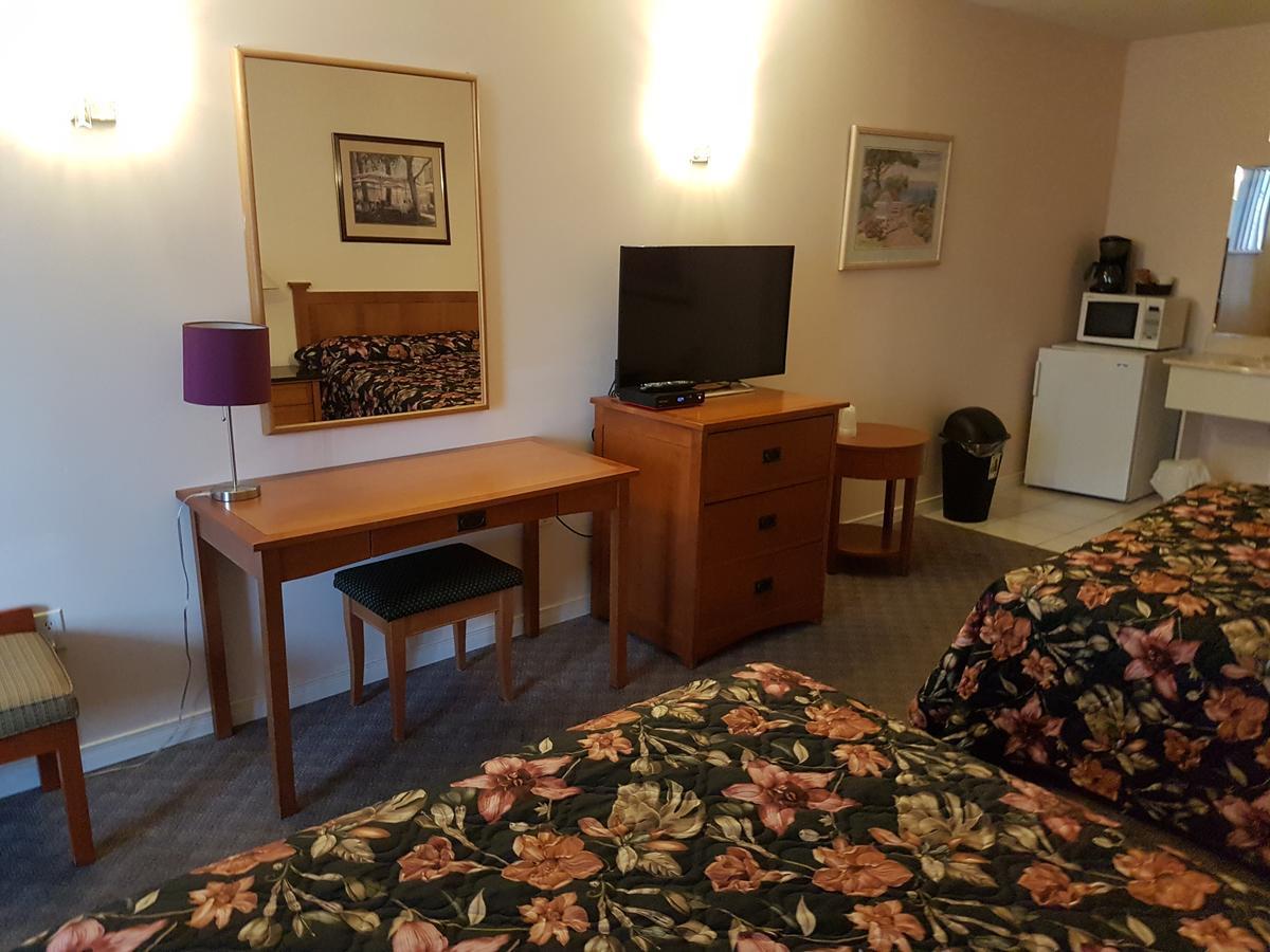 Lakeview Resort Motel Wasaga Beach Bagian luar foto